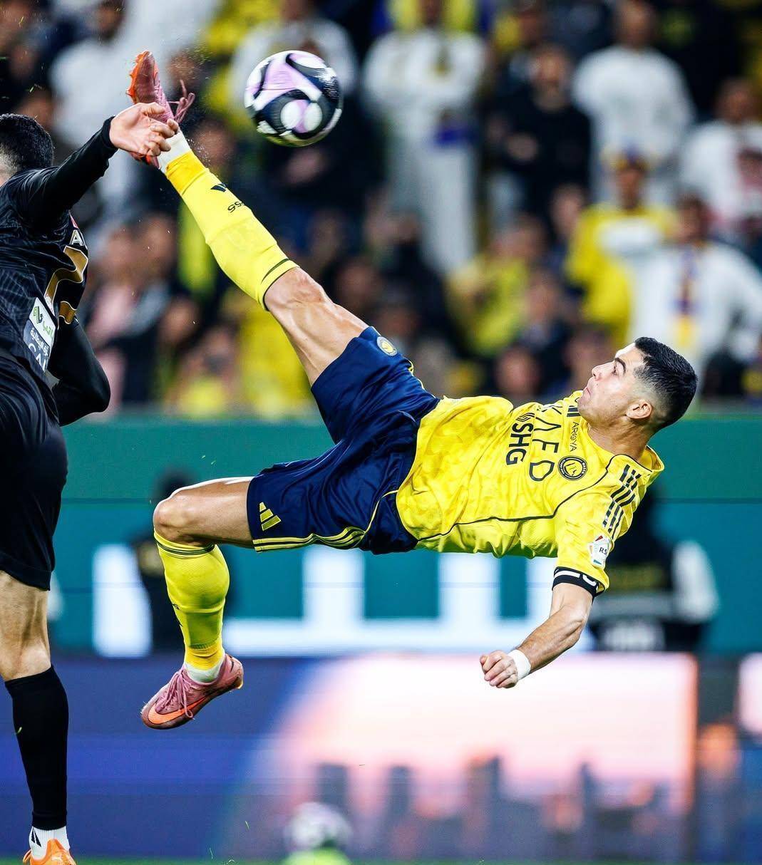 九游-梅西在塞尔维亚队比赛中关键助攻，关键助攻引发热议！的简单介绍